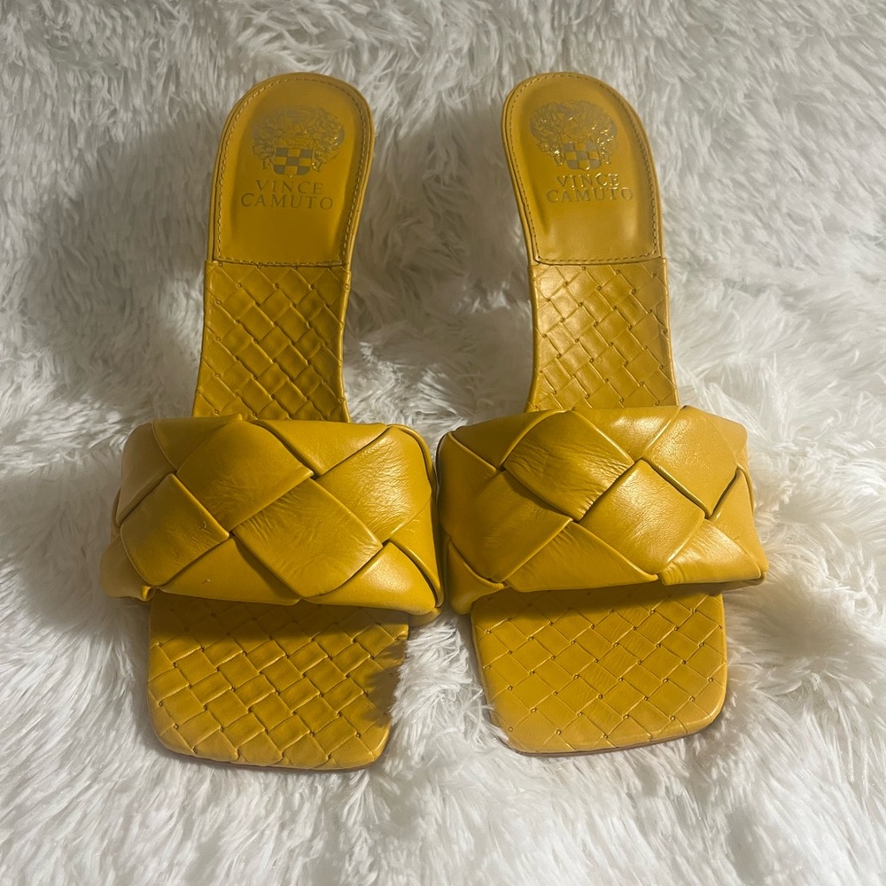 Mustard Vince Camuto mules